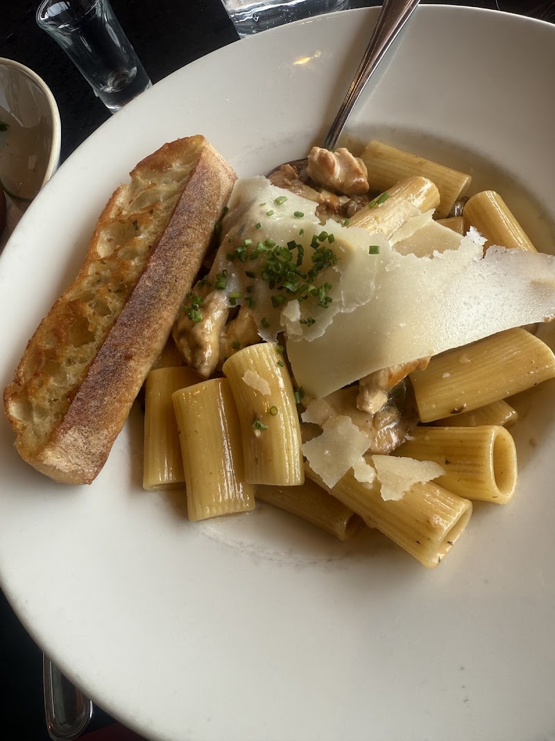 Moxies – Square One photo 10