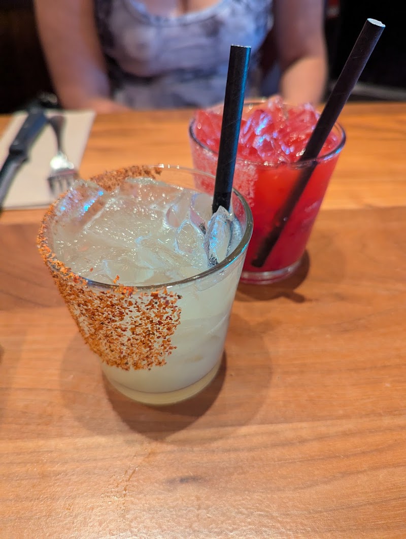 Browns Socialhouse Nanaimo North photo 3