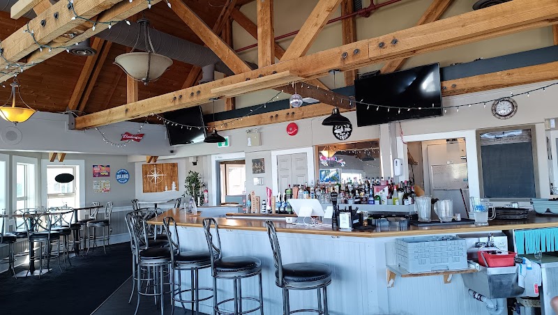 Lighthouse Bistro & Pub photo 10