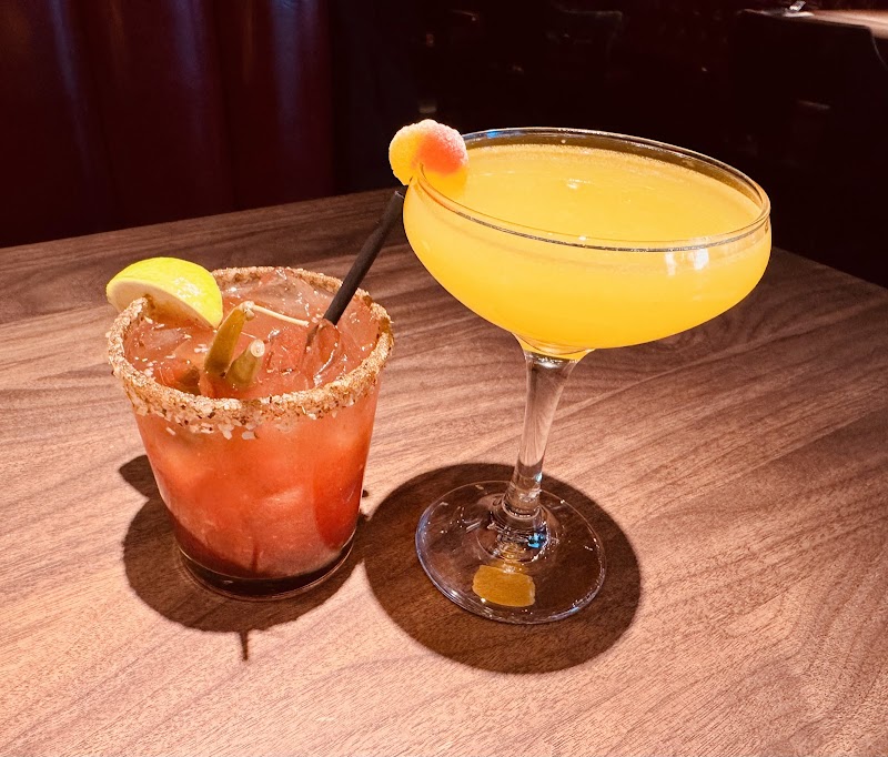 Browns Socialhouse – Lower Lonsdale photo 7