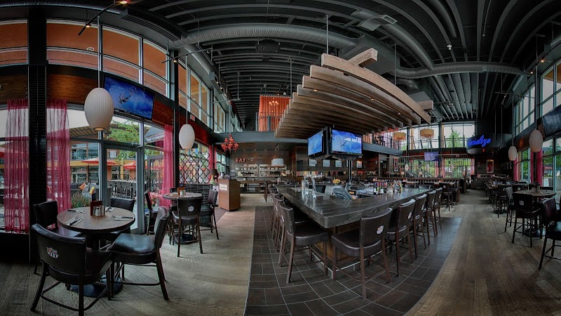 Browns Socialhouse – Lynn Valley