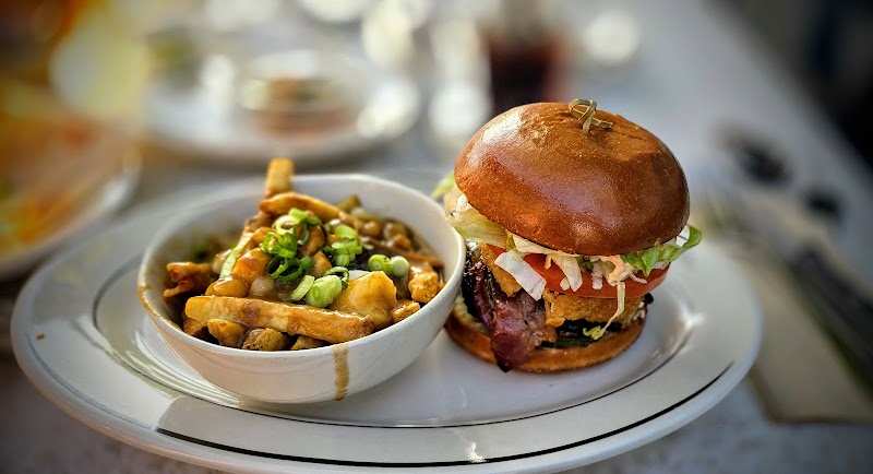 Browns Socialhouse – Lynn Valley photo 2
