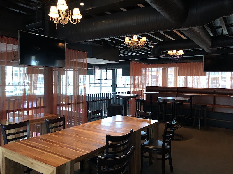 Browns Socialhouse – Lynn Valley photo 8