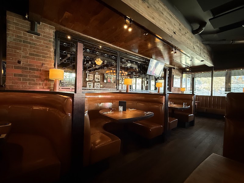 Browns Socialhouse – Upper Lonsdale photo 3