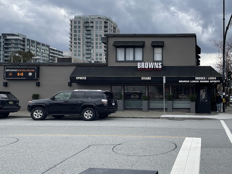 Browns Socialhouse – Upper Lonsdale photo 5