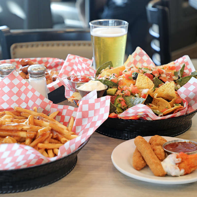 Bugsy's Bar & Grill - Market Mall