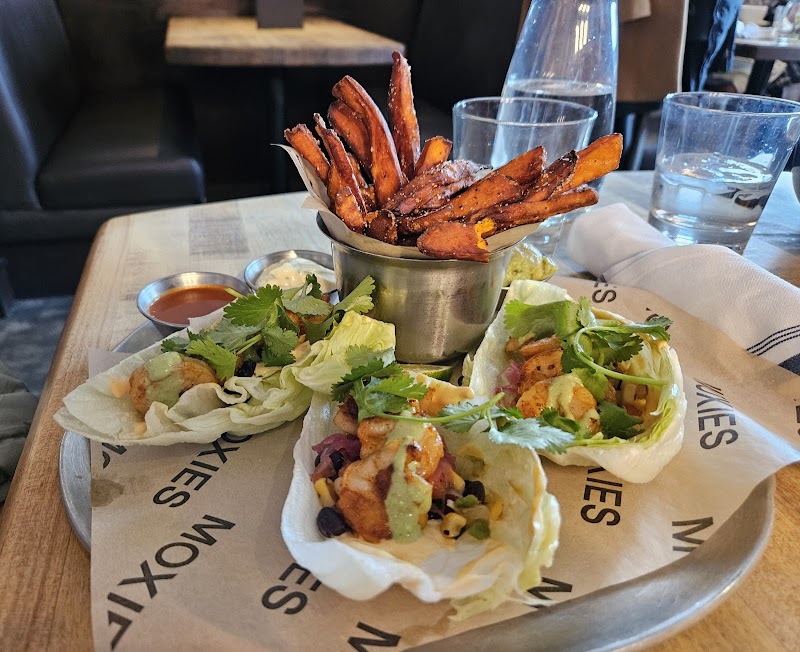 Moxies – Gloucester photo 4