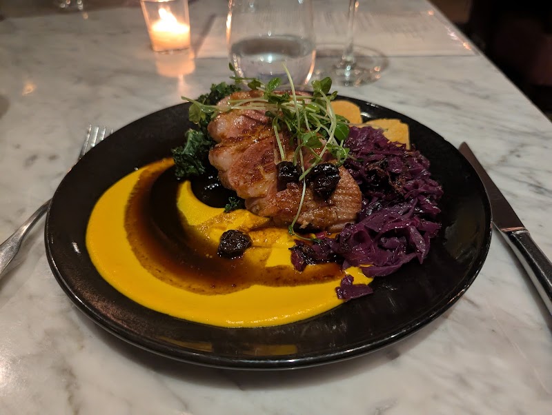 Social Restaurant + Lounge photo 5