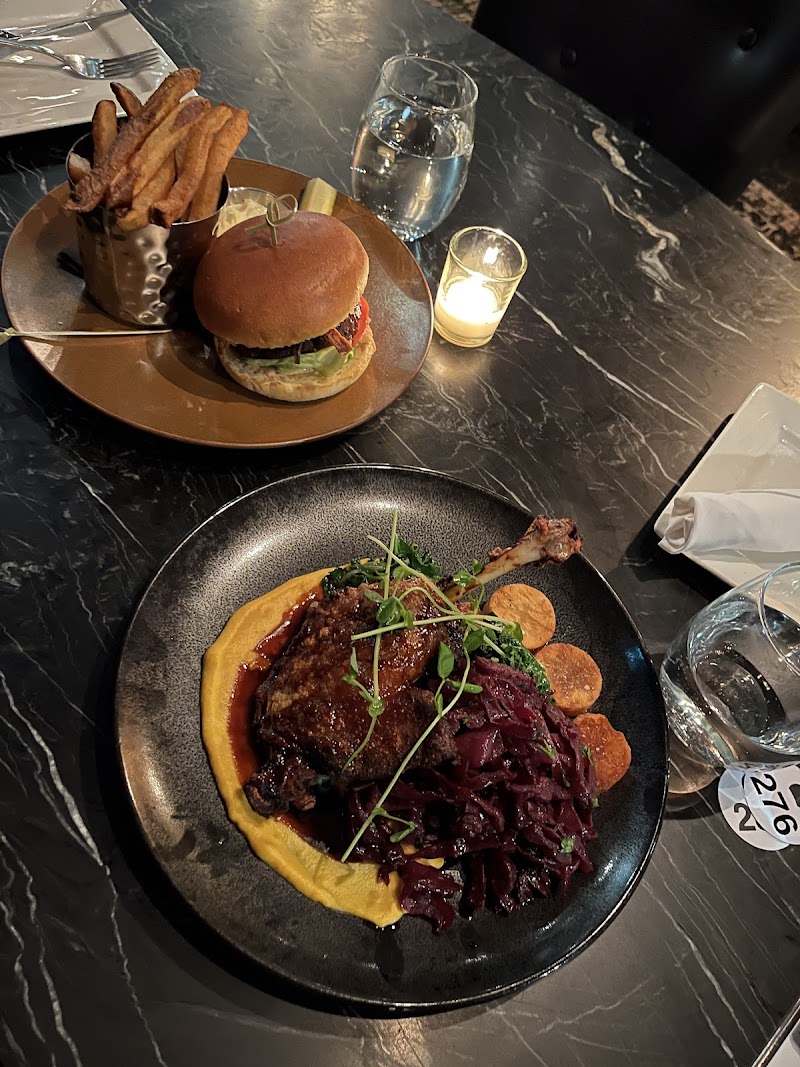 Social Restaurant + Lounge photo 7