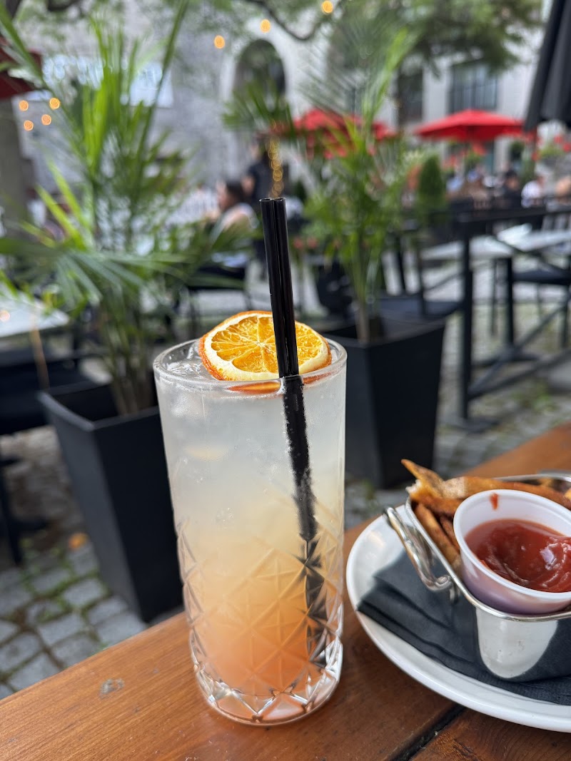 The Clarendon photo 10
