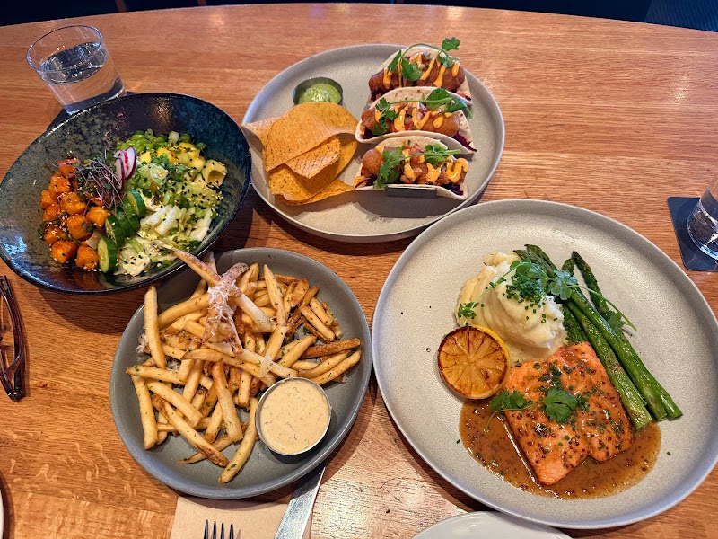 Cactus Club photo 4