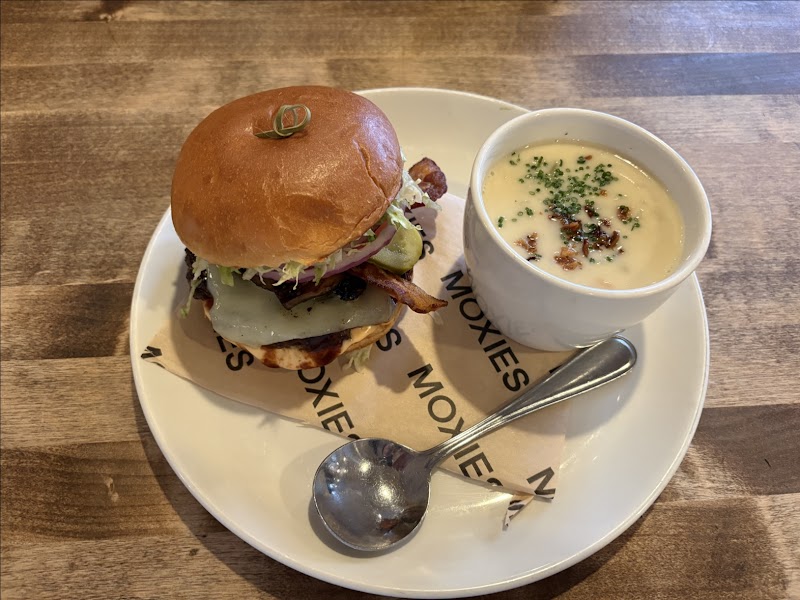 Moxies photo 5
