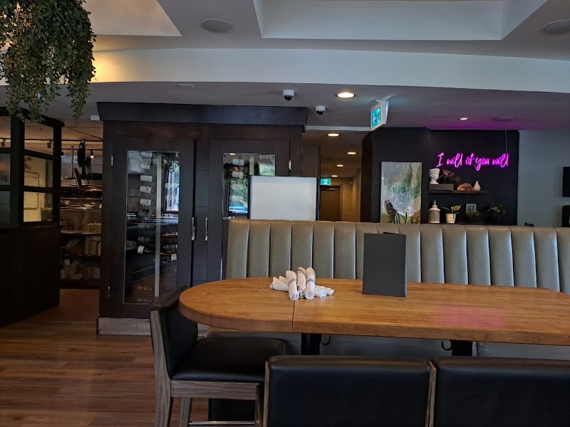 Moxies photo 8