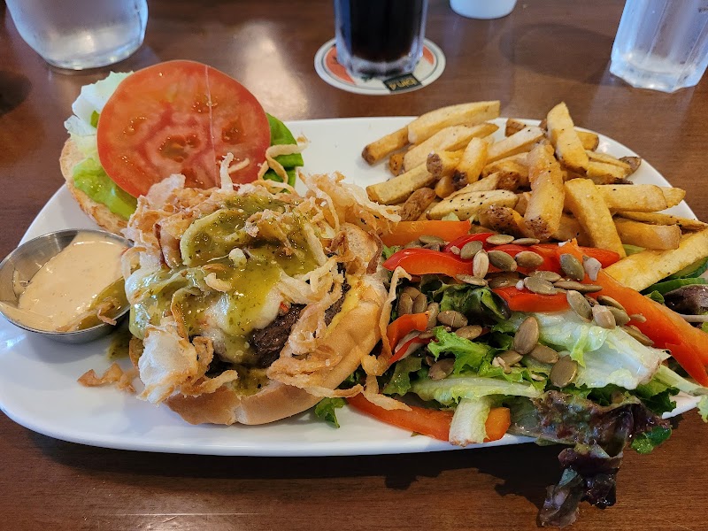 Bin 4 Burger Lounge Saanich photo 4