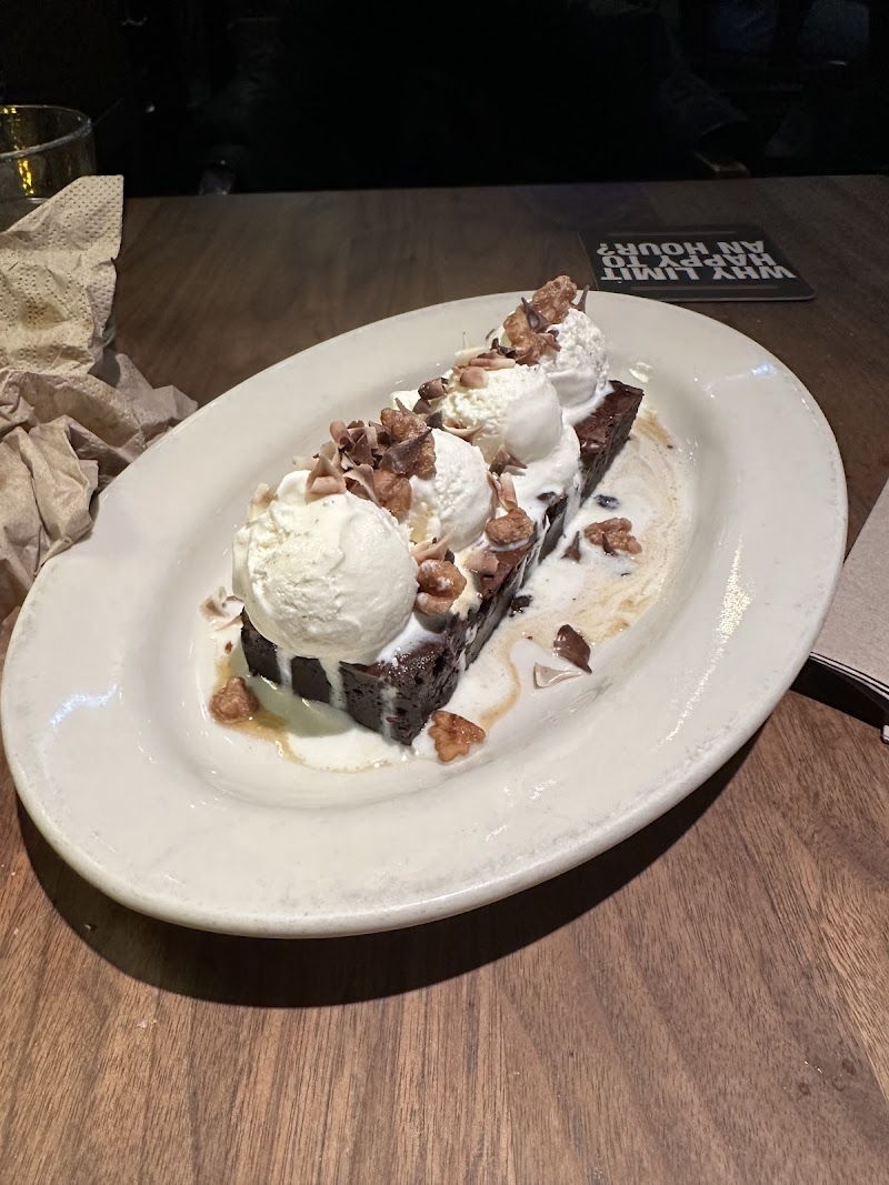Browns Socialhouse Uptown photo 7
