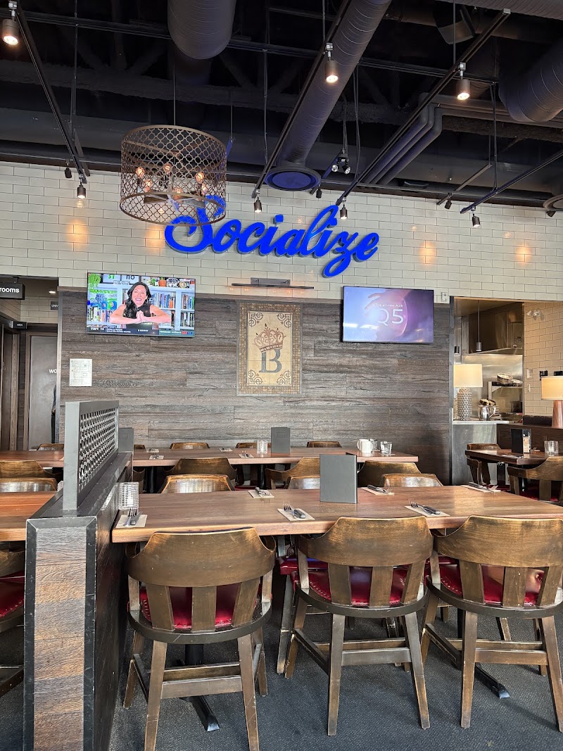 Browns Socialhouse Uptown photo 8