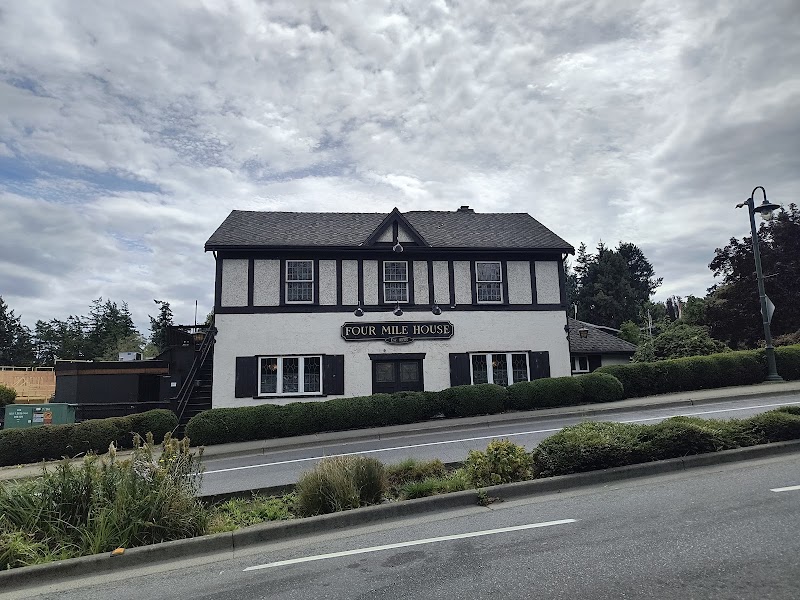 Four Mile Brewpub photo 4