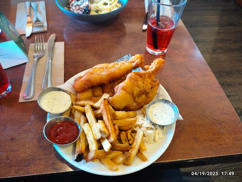 White Spot Quadra photo 5