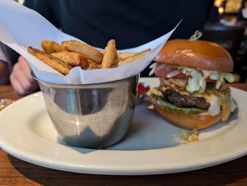 Browns Socialhouse – Guilford photo 5