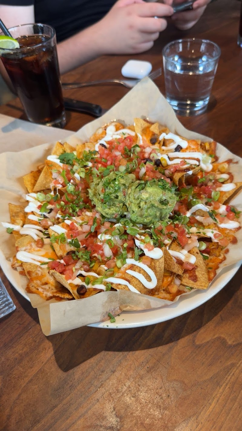Browns Socialhouse – Guilford photo 6