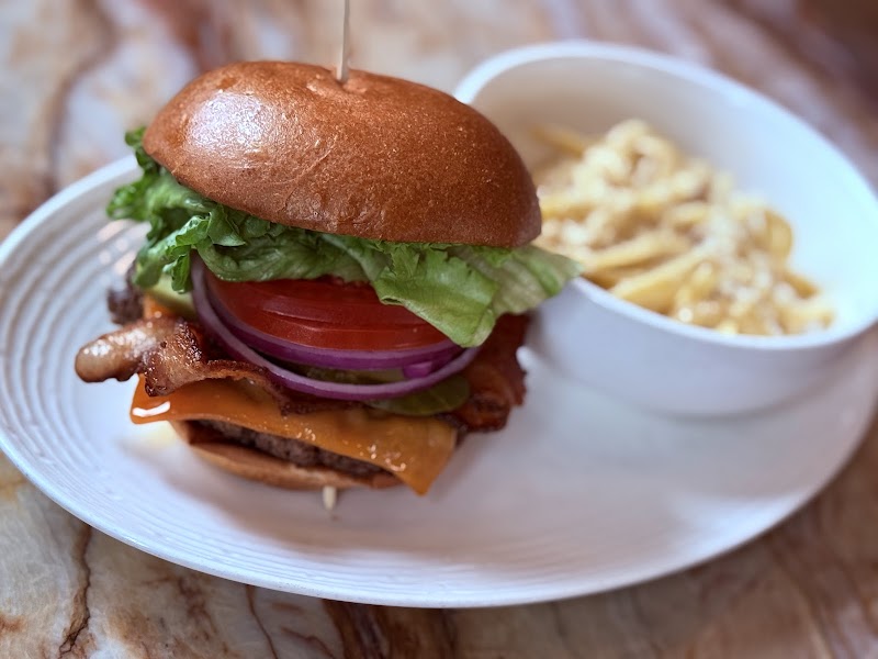 Earls – Grandview Corners photo 4