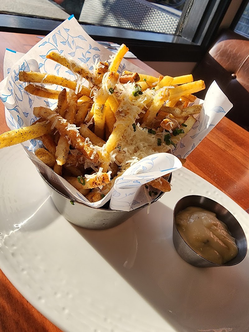 Earls – Guilford photo 7