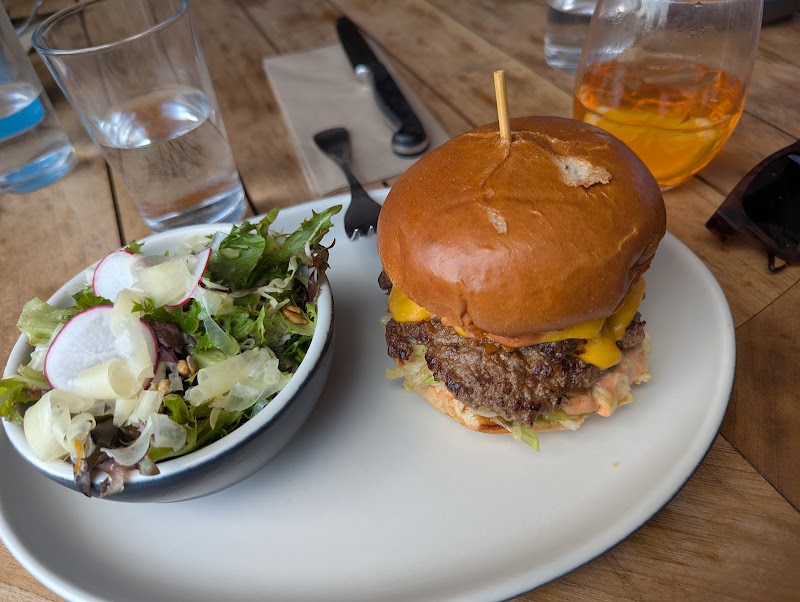 LOCAL Public Eatery Liberty Village photo 4