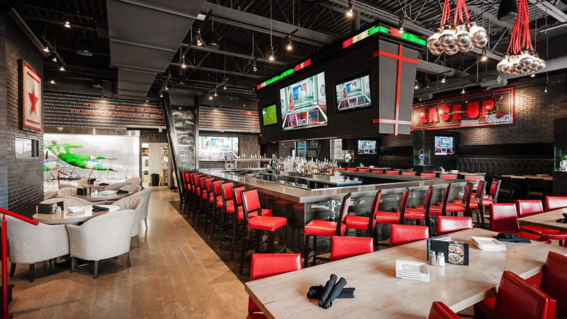 Shoeless Joe’s Sports Grill