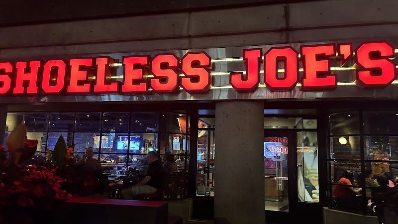 Shoeless Joe’s Sports Grill photo 4