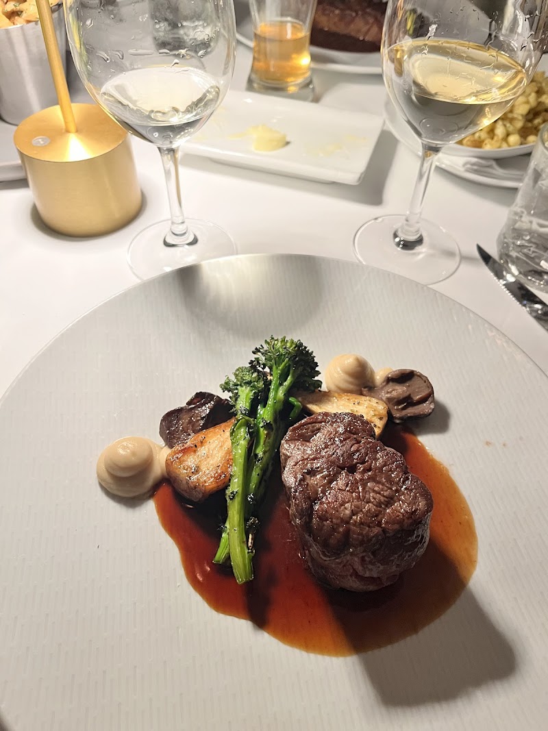 Bacchus Restaurant & Lounge photo 4