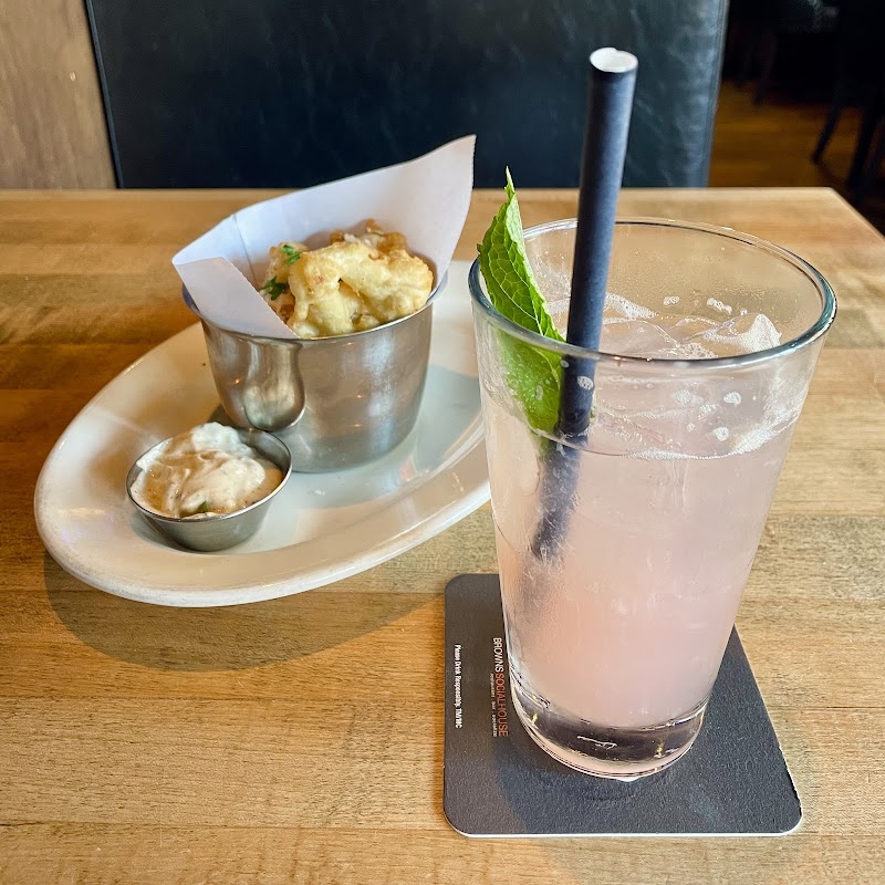 Browns Socialhouse Point Grey photo 9