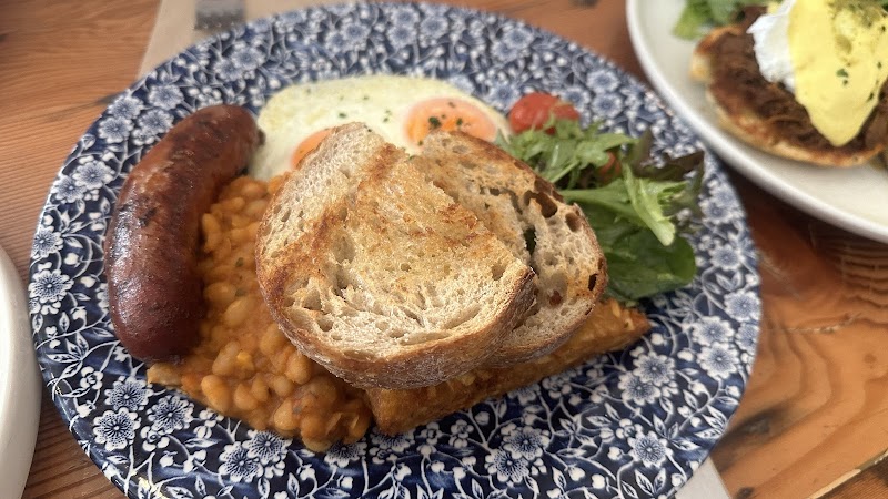 Catch 122 Cafe Bistro photo 8