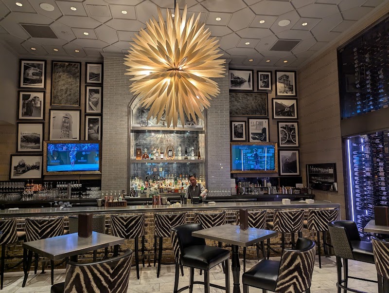 Notch8 Restaurant & Bar photo 7