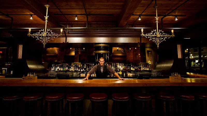 Pourhouse