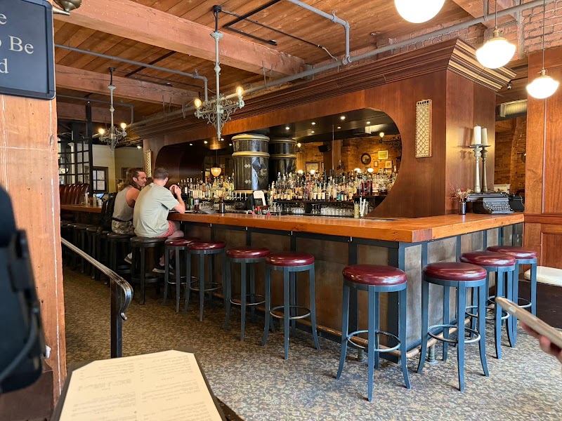 Pourhouse photo 6