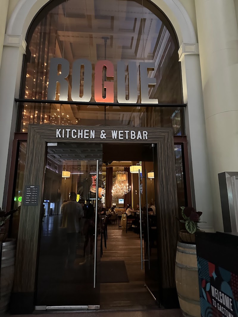 Rogue Kitchen & Wetbar photo 4