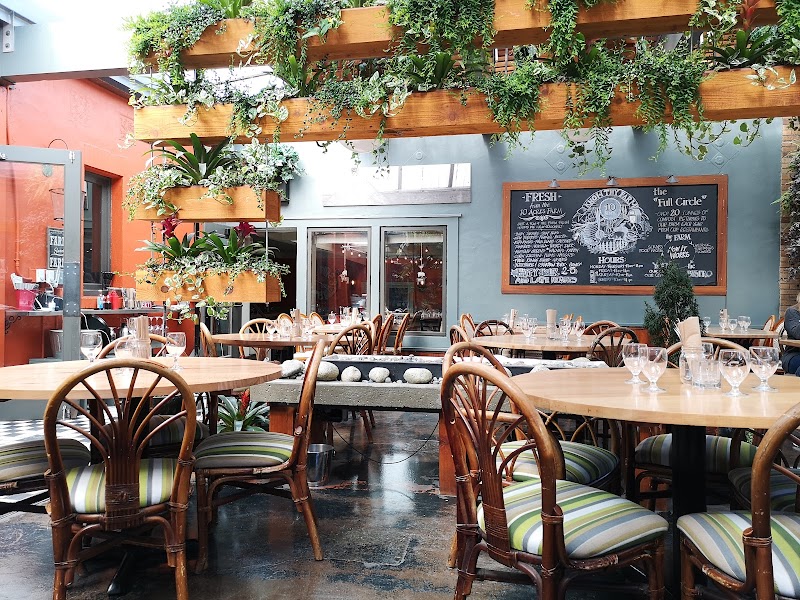 10 Acres Bistro photo 4