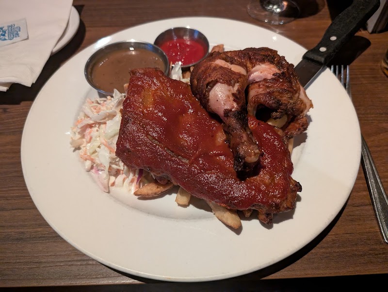 5th St. Bar & Grill photo 10