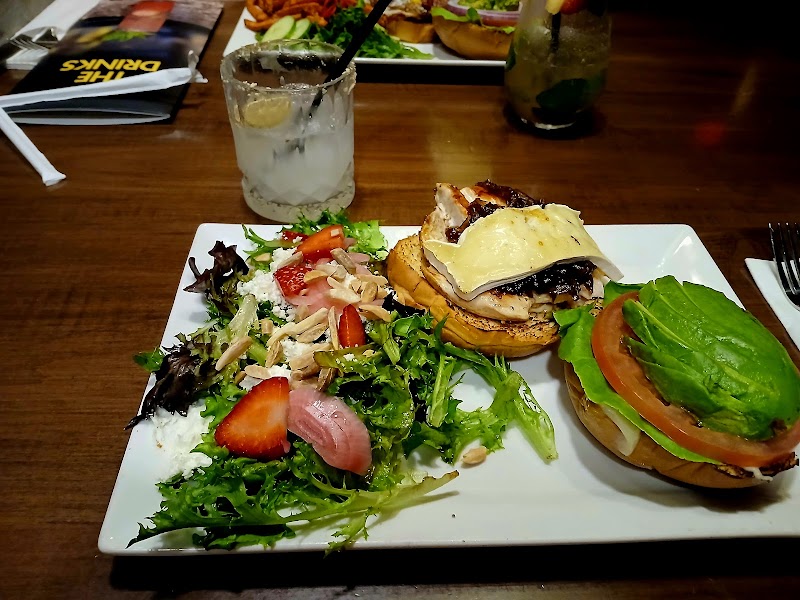 Bin 4 Burger Lounge Downtown photo 10