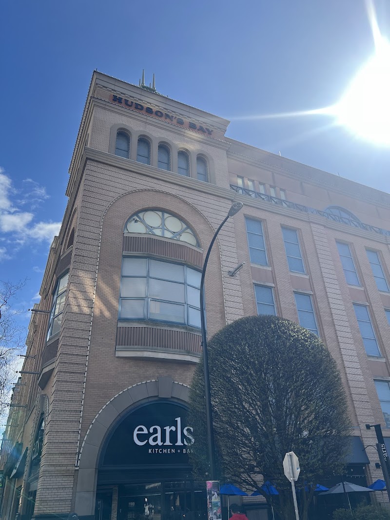 Earls photo 7