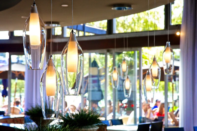 Glo Restaurant + Lounge