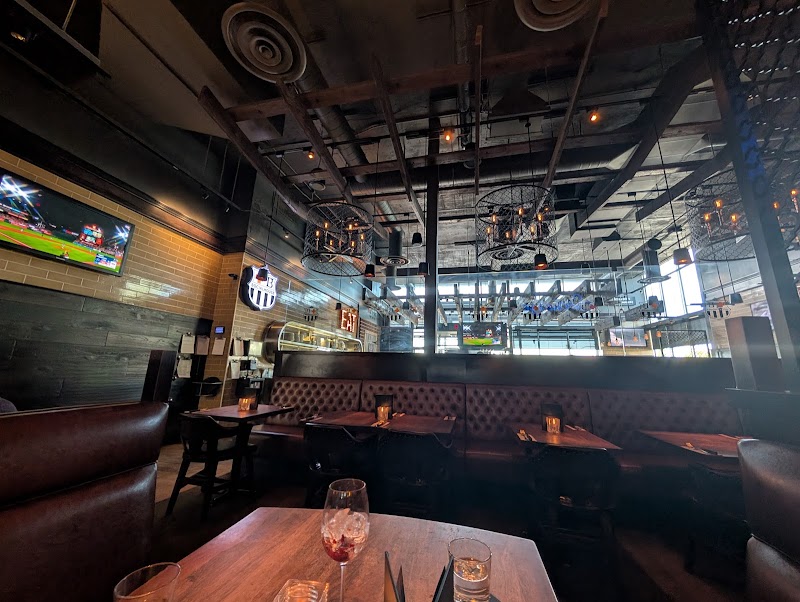 Browns Socialhouse photo 3