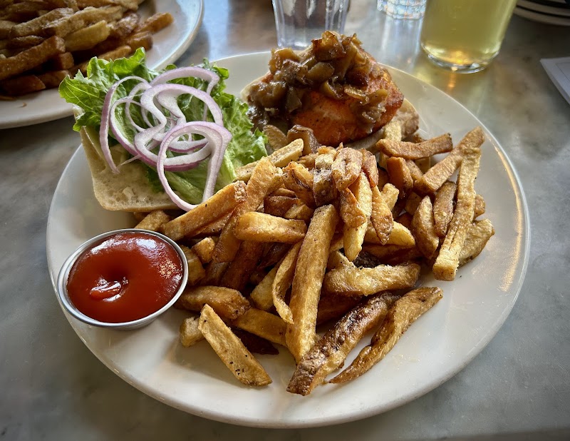 Spinnakers Gastro Brewpub photo 9