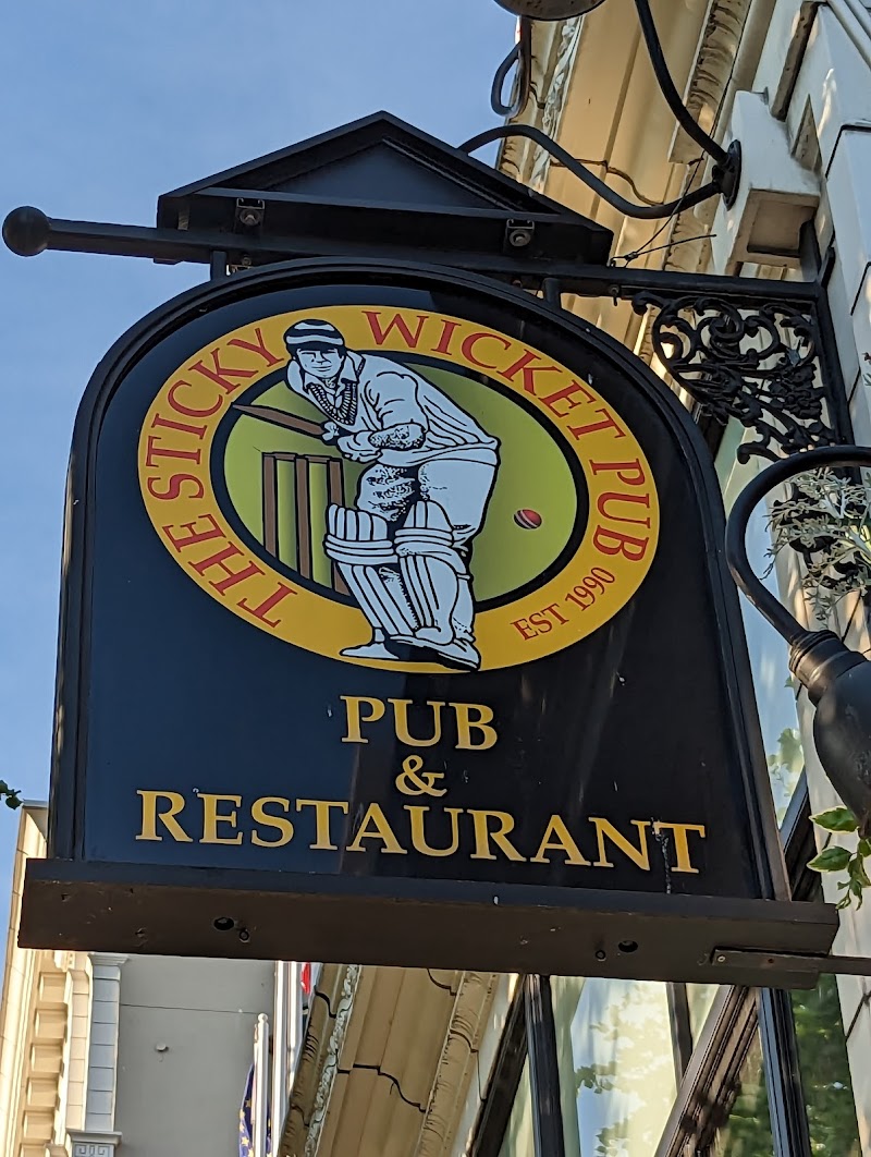Stickey Wicket Pub photo 5