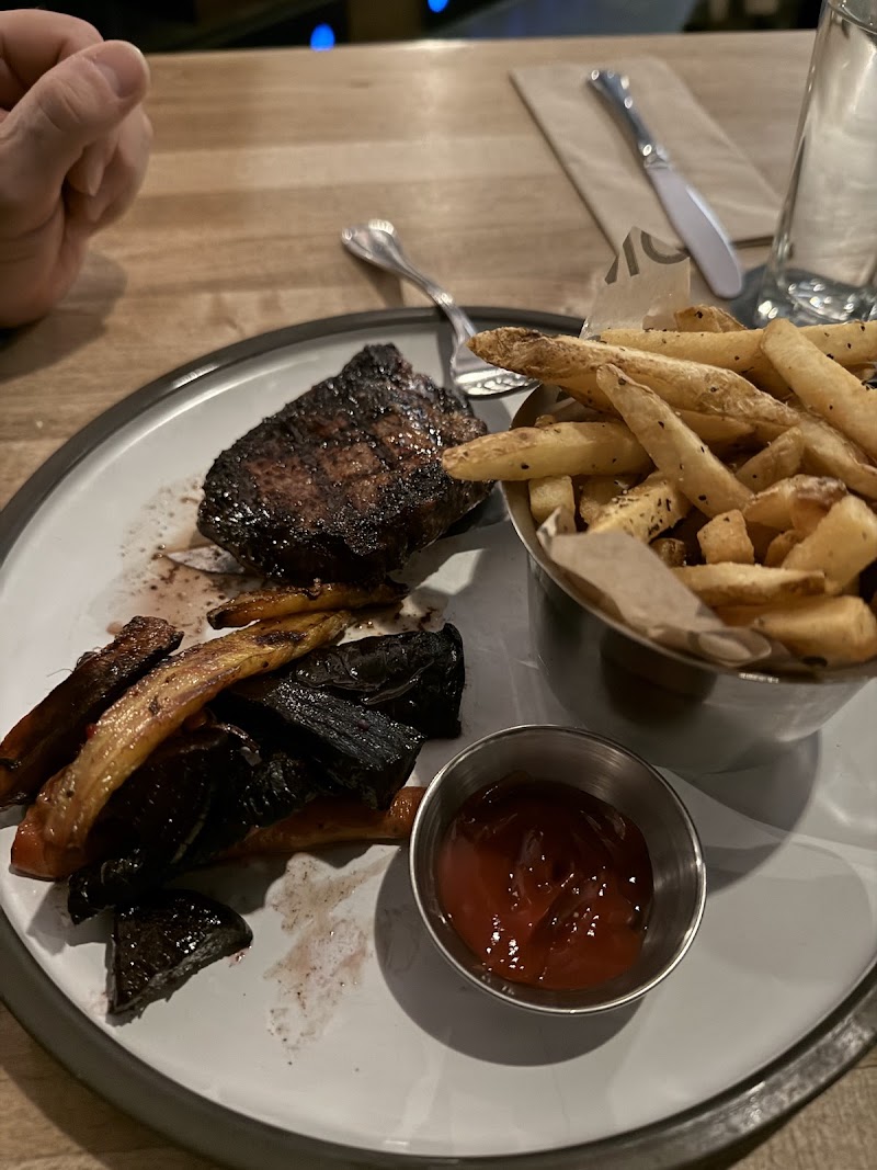 Moxies photo 10