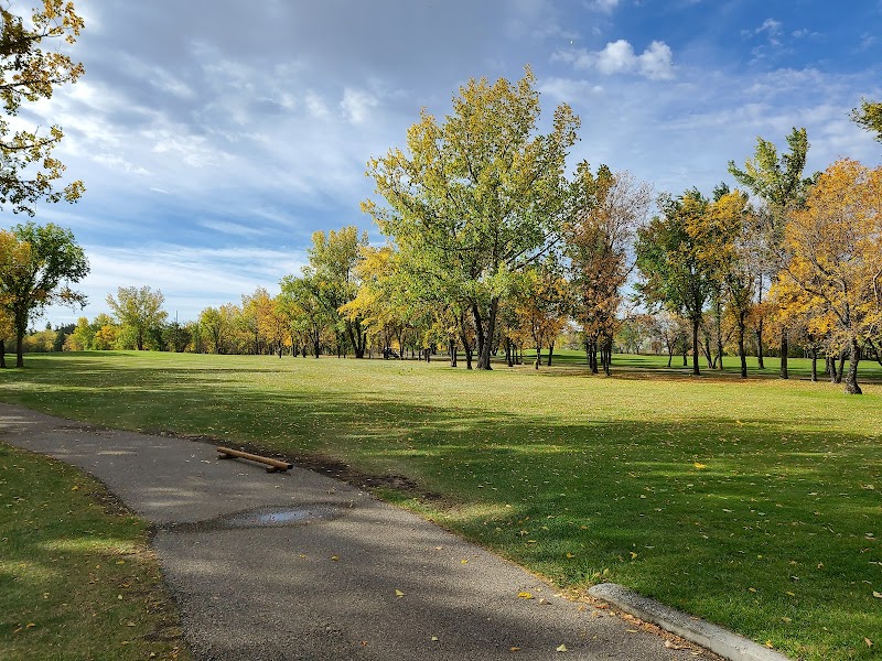 Saskatoon Golf & Country Club photo 2