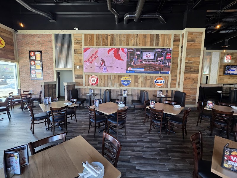 Chuck's Roadhouse Bar & Grill