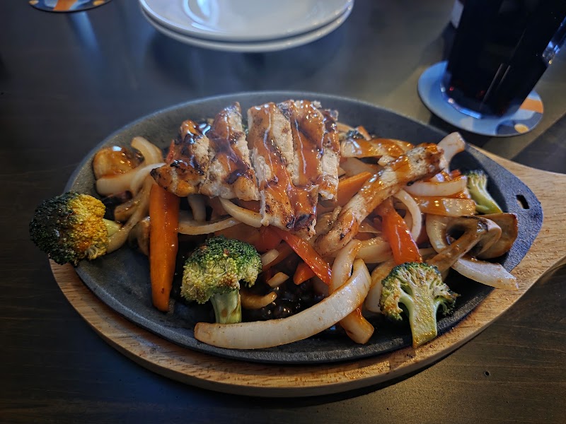 Chuck's Roadhouse Bar & Grill photo 8