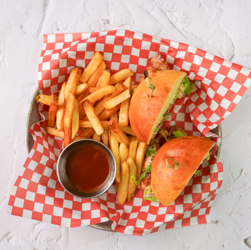 Chuck's Roadhouse Bar & Grill photo 10