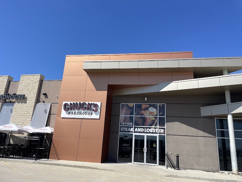 Chuck's Roadhouse Bar & Grill